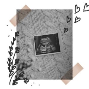 Gabriela Lašková Instagram - • Naše třetí štěstí 🤍  Máme po druhém screeningu a všechno vypadá moc dobře 🤞🏻 Začínáme se na tebe všichni pomalu připravovat a hlavně těšit. Drž se, drobečku náš. Všichni na tebe moc myslíme a s každým kopaním tě vnímáme víc a víc.

#tretistesti #tretimiminko #budenaspet