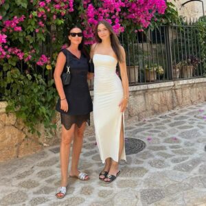 Gabriela Partyšová Instagram - S moji milovanou neteří @k.dvorakovaa ❤️💙 @visitmallorcaoficial