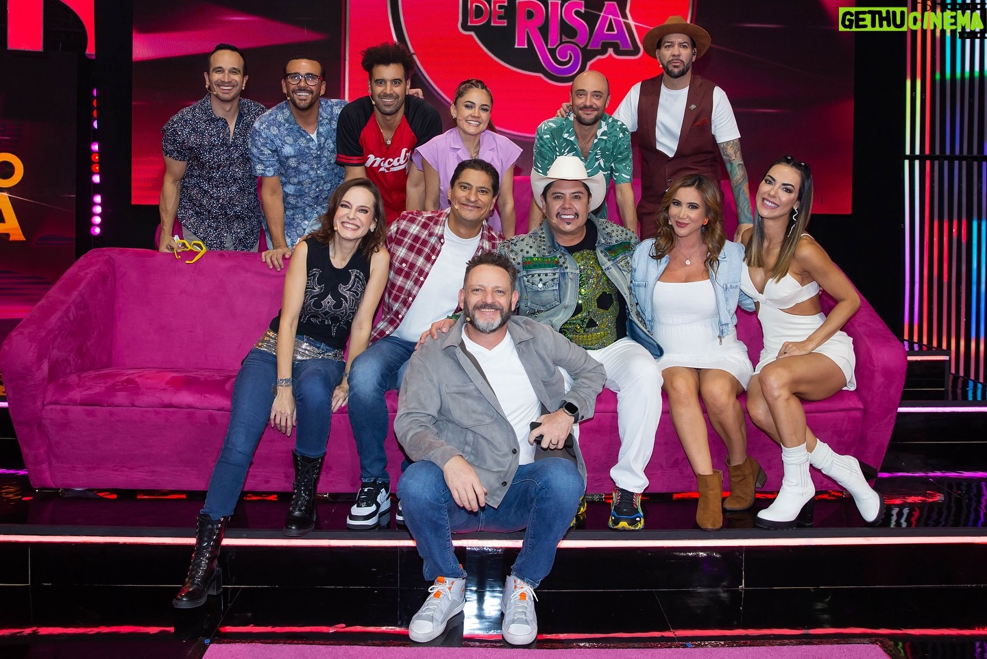 Gabriela Platas - 1.3K Likes - Créanme cuando les digo que HOY #MeCaigoDeRisa se va a descontrolar.