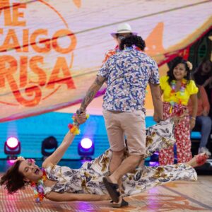 Gabriela Platas Instagram - Por favor, gente de #CirqueDuSoleil ya dejen de llamarnos😓 Estamos ocupados en la 10ª temporada de @mecaigoderisaof
