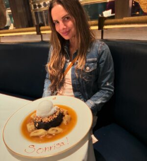 Gabrielle Anwar Instagram - @sonrisarum @shareefmalnik @fontainebleaulasvegas