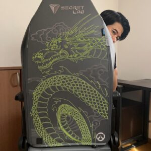 Gaku Space Instagram - Genji Gaming Chair Giveaway!!!
Overwatch 2 x Secretlab official collab Genji gaming chair just got released! 🙌
The embroidered dragon on the back is so cool! 🤩
And I love how comfortable to sit & its functions! 👍
One Winner Will Get This Chair! 🔥
How to participate...
1. Like this post.
2. Follow @gakuspace if you haven't.
3. Follow @secretlab 
4. Write your favorite OW hero on comment section. 
I'll choose the winner with my eyes closed from the comment section & announce the winner on my IG story on Oct. 10th (closing entry on 8th)! 🏆
*We're able to ship this chair to US, UK, EU, Australia, Singapore, Korea or Japan this time. 🙏
#overwatch #overwatch2 #genji 
#secretlab #gamingchair #giveaway