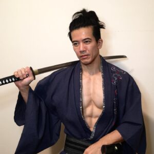 Gaku Space Instagram - My Halloween costume...? 🤔
Could've been this, but none this year. 🙅🏻‍♂️
Stay home & play OW this weekend! 🙏❤️
Happy Halloween to you all! 👻🎃🍭🍬
#stayhome #staysafe #happyhalloween 
#playoverwatch #overwatch #genji #ronin