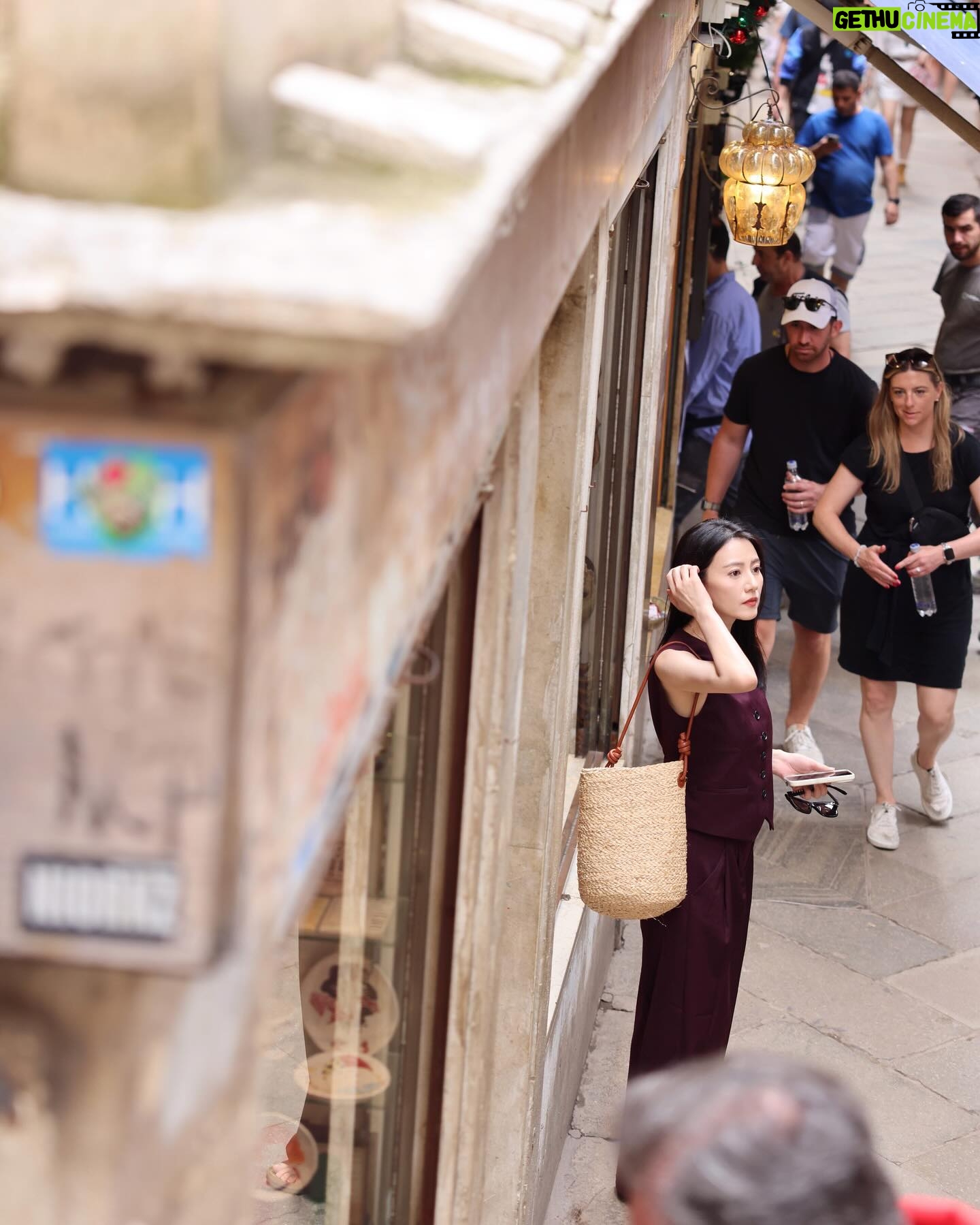 Gao Yuanyuan - 10.2K Likes - Venice🛶
