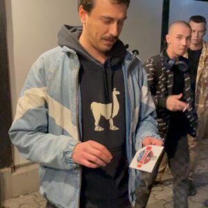 Garik Oganisyan Instagram - С годиком, дорогой @aristandupclub! Спасибо @ritasadulina @karen_big_dick_official @edoovsepyan @mightyworlock и еще множеству причастных! Если вы в Ереване - приходите, мы всегда рады!