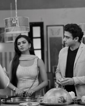 Garvita Sadhwani Instagram - Yeh rishta kya kehlata hai ❤️‍🔥
Keep watching us only on @starplus everyday 9:30PM❤️

@directorskutproduction 🧿♥️ @rajan.shahi.543 🙏
@rishimandial @raampandey30 
.
.
.
#yrkkh #starplus #tv