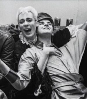 Gary Kemp Instagram - Oh you two boys. Both gone now. Both so important in my life. You helped make me who I am.
There’s a club somewhere, where you’re both making trouble, I’m sure. 
RIP Stephen Linard. @stephen_linard95 #stevestrange #blitz
