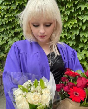 Gary Numan Instagram - Gemma flew back to Los Angeles on Wednesday evening, went to Persia’s Graduation ceremony Friday morning, flew back out of LA a few hours later and arrived safely back with me just before our London Roundhouse show last night. Good effort 💝💝