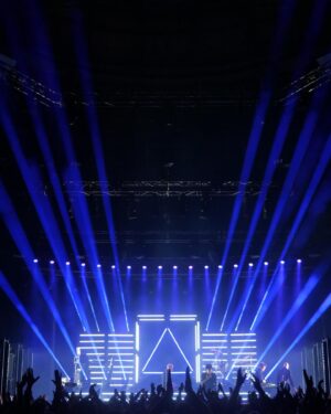 Gary Numan Instagram - Some more pictures of the light show for this tour. Pics by David Howard, as is the light show design. He’s also the man in control of it every night.