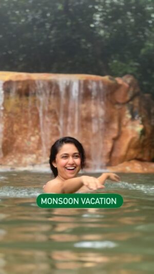 Gautami Deshpande Instagram - Long awaited break 😍😍😍 Thank you @wildernest.goa for such a beautiful stay and hospitality. 
One of my favourite monsoon trip in ever!!! ❤️❤️🥹🥹

#goa #monsoon #natureresort #sahyadri #chorlaghat #gautamideshpande