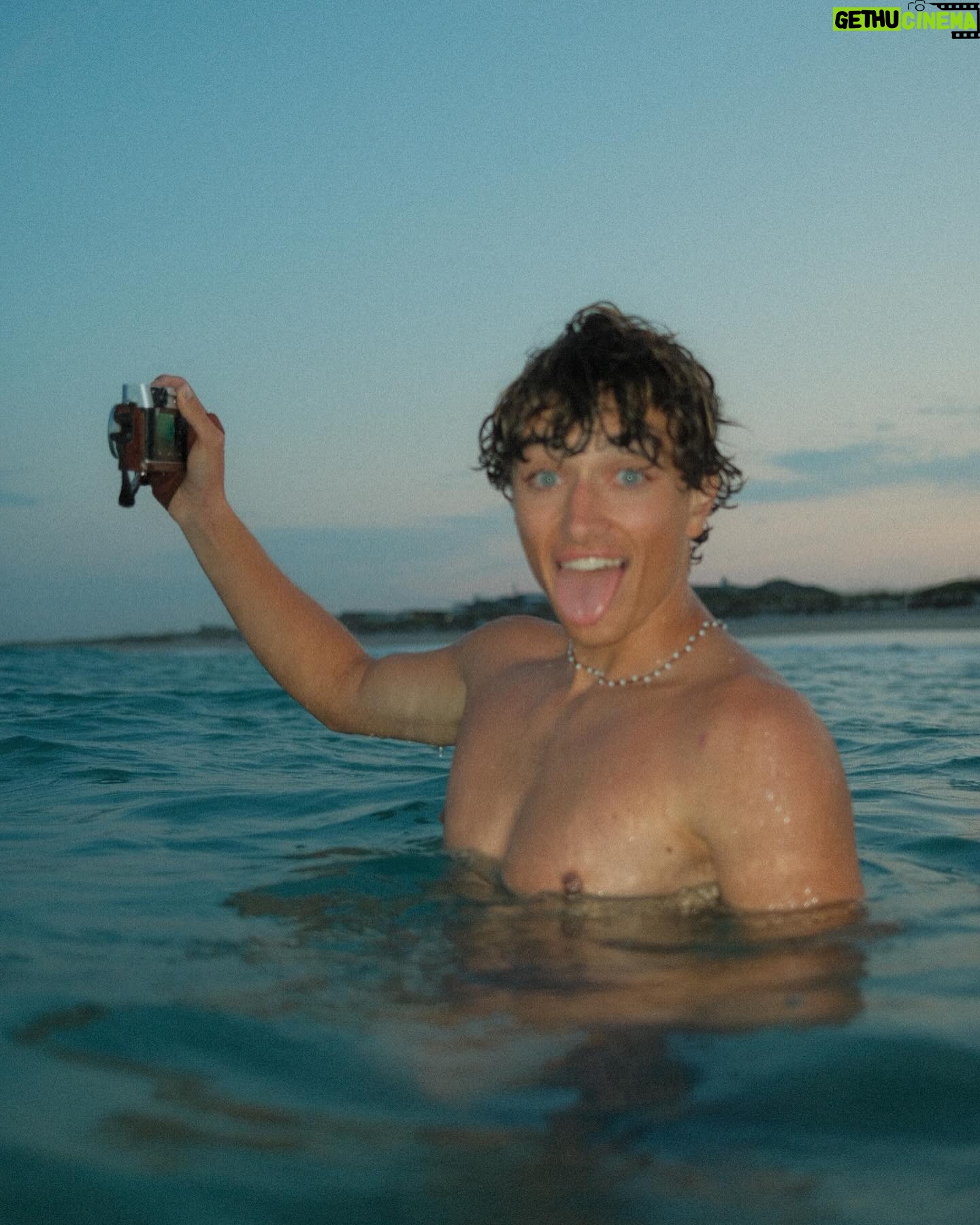Gavin Casalegno - 1.1 Million Likes - Trying to find Ariel🧜🏻♀️🦀