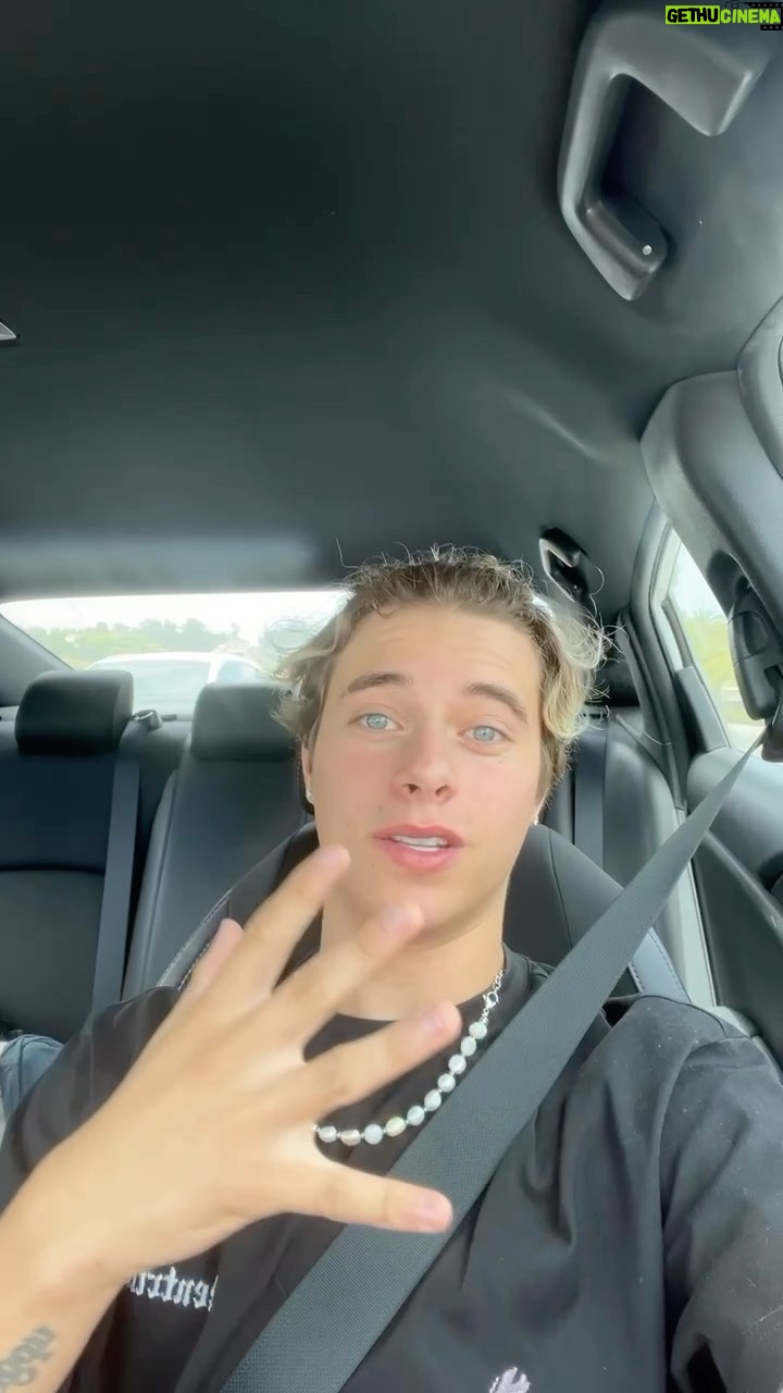 Gavin Magnus - 55.4K Likes - The switch up is crazy💰#viralreels #summer