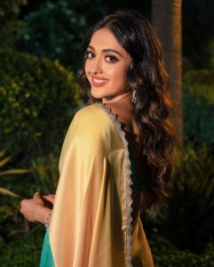 Actress Gayatri Bhardwaj HD Instagram Photos and Wallpapers August 2024