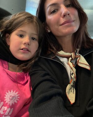 Genevieve Padalecki Instagram - Life lately.  Holding onto all the magic ✨