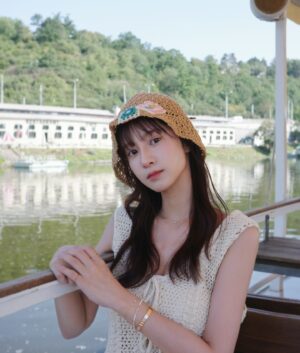 Genie Chen Instagram - 🛥️