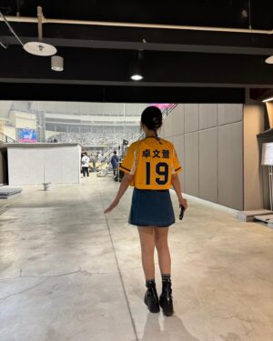 Genie Chuo Instagram - 演出前的自己
從球迷變成演唱者的進化🧬

2024/08/03  in 台北大巨蛋