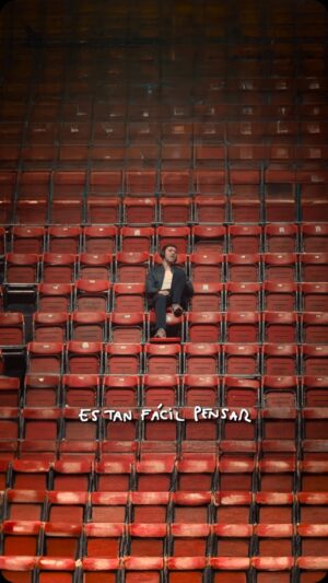Gepe Instagram - 🎶 “Te vi, estabas mal y me preocupé. Tu cuerpo llora lo que marcaste en él. Y no es normal que sea así para ti, que te hagas cargo de lo que sienten los demás. No es normal...” 🎶

A veces, la música nos recuerda que todos llevamos nuestras propias batallas y que no siempre es fácil ser el pilar de los demás. 💔 ¿Cuál ha sido la frase más significativa para ti de 21 de enero?
¡Déjanos tus comentarios aquí abajo!