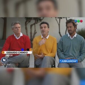 Gerardo Chendo Instagram - Ahí vamos 👴🏼👵🏼✨
@somos.jubilandia.

Muchas gracias, @telefenoticias 
@pedrocrece.

@mik3amigorena_ 
@andresdadamo 
@chendo.gerardo
