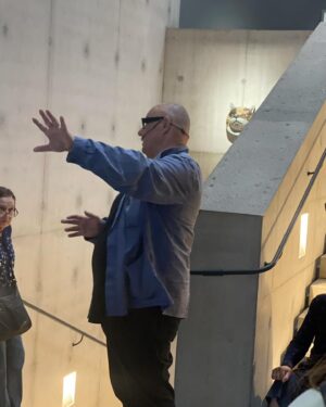Gert Wingårdh Instagram - Tack ni alla som kom igår!

Fem fullsata visningar av L 

Otroligt intresse för Arkitektur och Konst!

 Vilken publik ni var! 

Alla åldrar, flera dialekter och makalöst frågvisst!

Tack!!!!
❤️