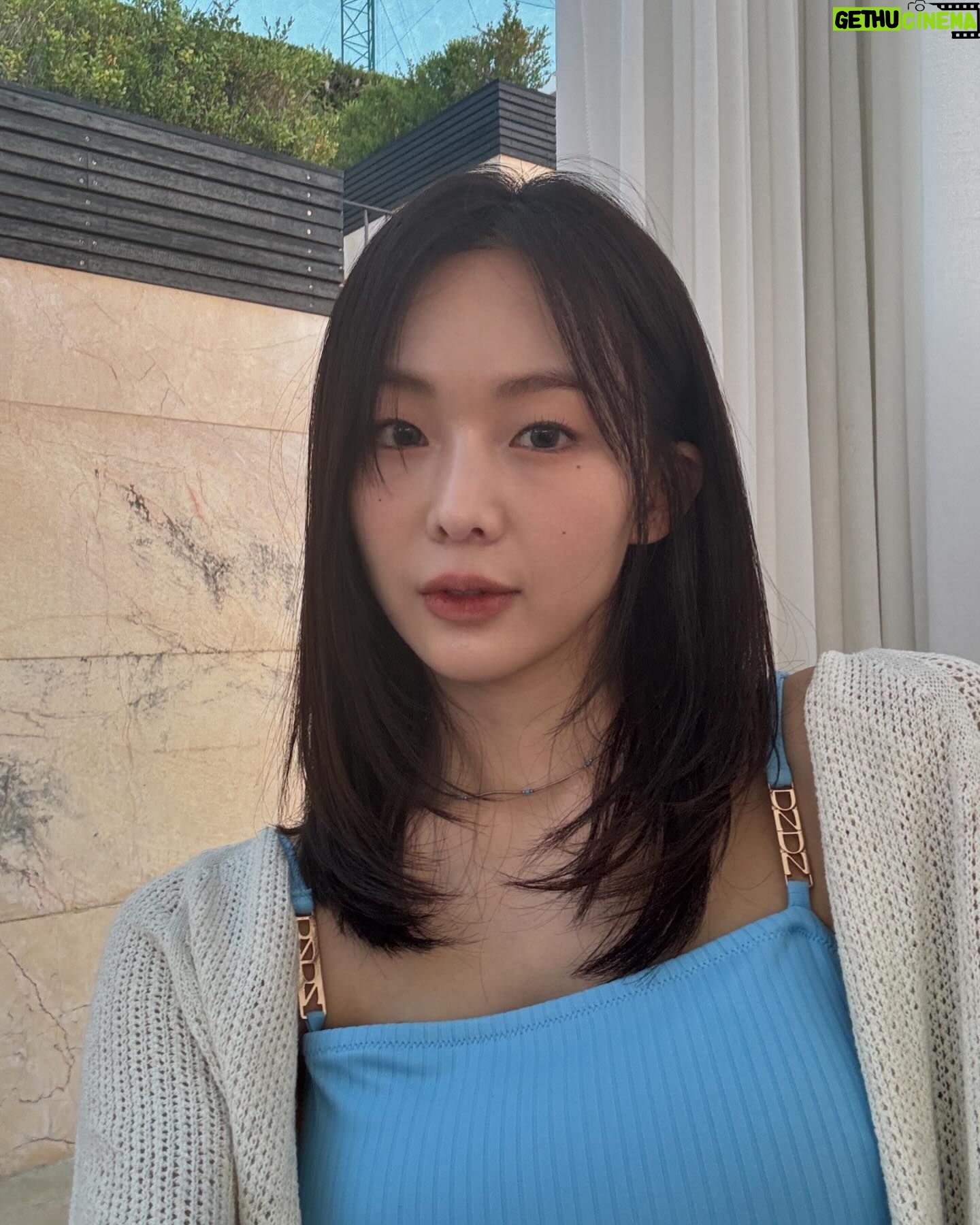 Geum Sae-rok - 23.3K Likes - (이 머리길이도 이틀남았네)