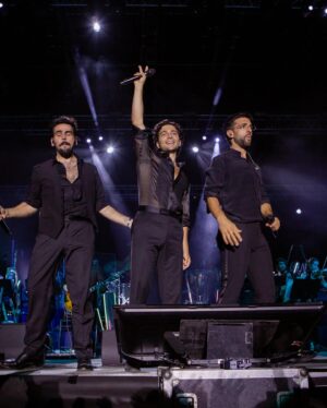Gianluca Ginoble Instagram - Quando siete felici fateci caso ✨