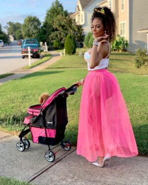 Gigi Maguire Instagram - The newbies are telling me I need to do the #Barbie trend.. and I don’t because clearly I BEEN living this life.. #MsShowMeTheMoney #AllPinkErrthang #PinkAsFuck #DollMuva #TheDollhouse #QueenToMyKing ✨💖✨