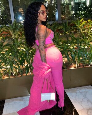 Gigi Maguire Instagram - The newbies are telling me I need to do the #Barbie trend.. and I don’t because clearly I BEEN living this life.. #MsShowMeTheMoney #AllPinkErrthang #PinkAsFuck #DollMuva #TheDollhouse #QueenToMyKing ✨💖✨