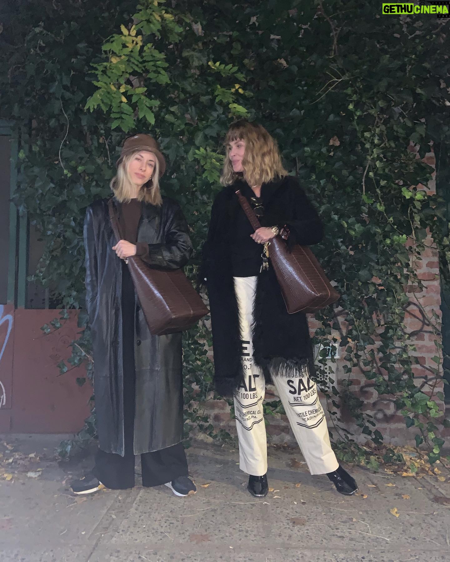Gillian Zinser - 3 Likes - its International Animal Rights day! my babe @erinwasson and i teamed up with our friends at @hvisk to design this rad Peta-certified vegan leather bag to celebrate this cruelty-free alternative. proceeds are being donated to Animal League, an amazing organization rescuing and rehoming homeless animals around the world 🤍🌐🐶🌱
full camapaign and story up on @voguescandinavia