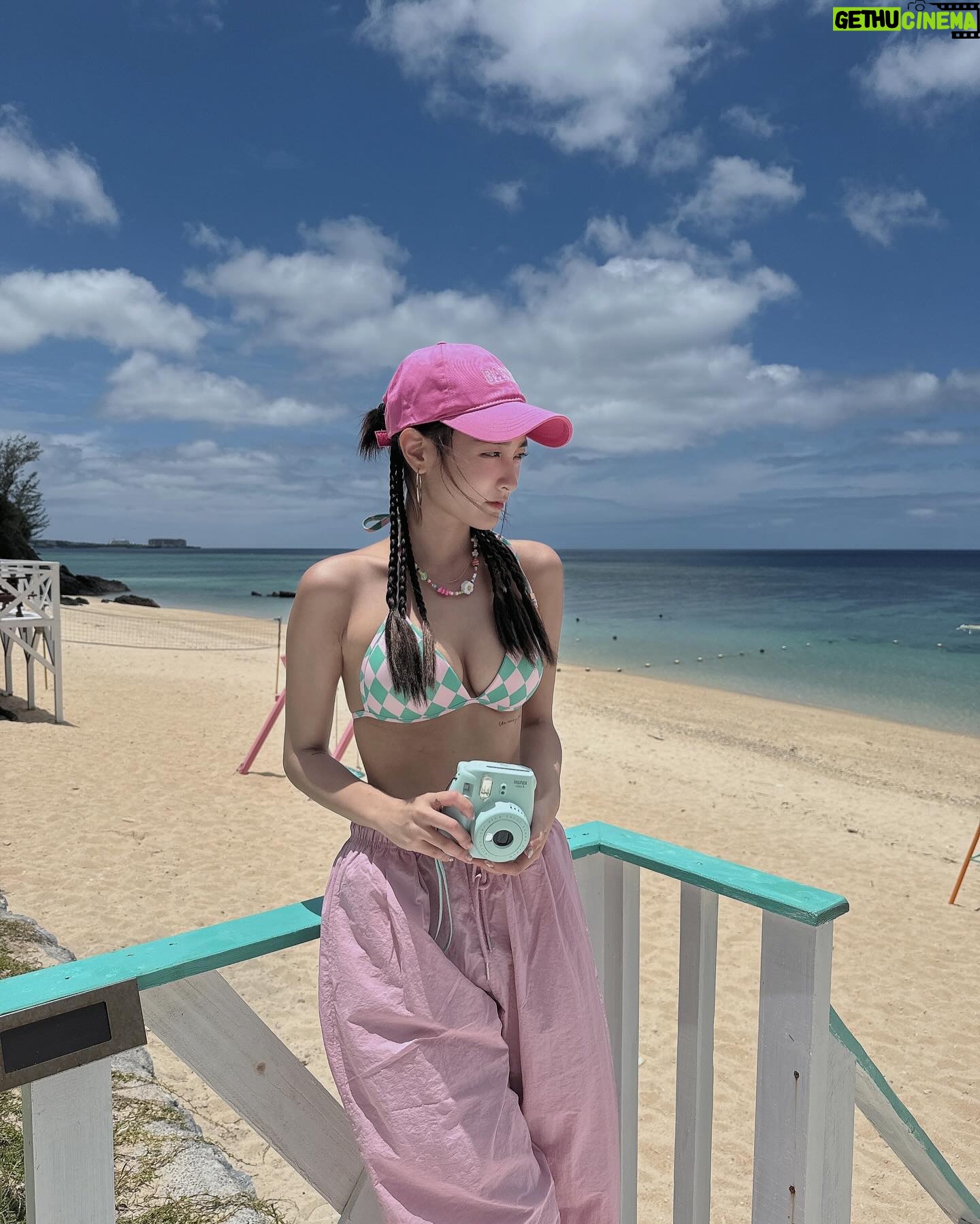 Gingle Wang - 116.5K Likes - :
想去沒有午後雷陣雨的地方
🐕🐰💞🐚🏖️