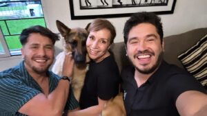 Gino Costa Instagram - Amamos tenerte en nuestra casa 🩵 
Mejores conversas y risas con @karendtv 🥰