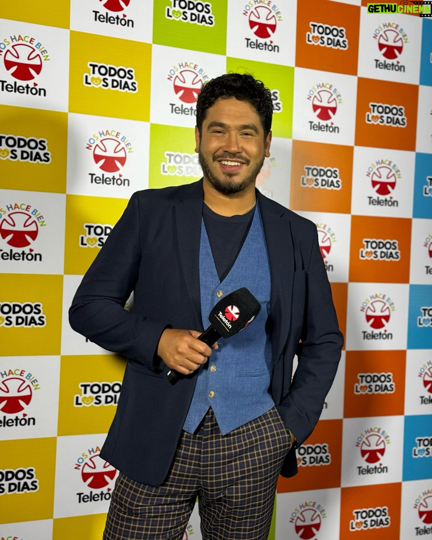 Gino Costa - 1.5K Likes - Llegamos a la Quinta Vergara 🙌🏼 Ya estamos viviendo el cierre de @teleton_chile 2023 ❤️🙌🏼 Recuerden, aún quedan horas para depositar !!!!