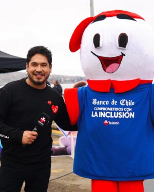 Gino Costa Instagram - Que bien lo pasamos animando junto a @donfranciscotv la desayunatón desde Caleta Portales 🌊⛱️!!! Vamos todos a donar al banco o a través del botón digital ! Teletón 2023 ❤️
@teleton_chile
Nos vemos más rato en la Quinta Vergara 🙌🏼