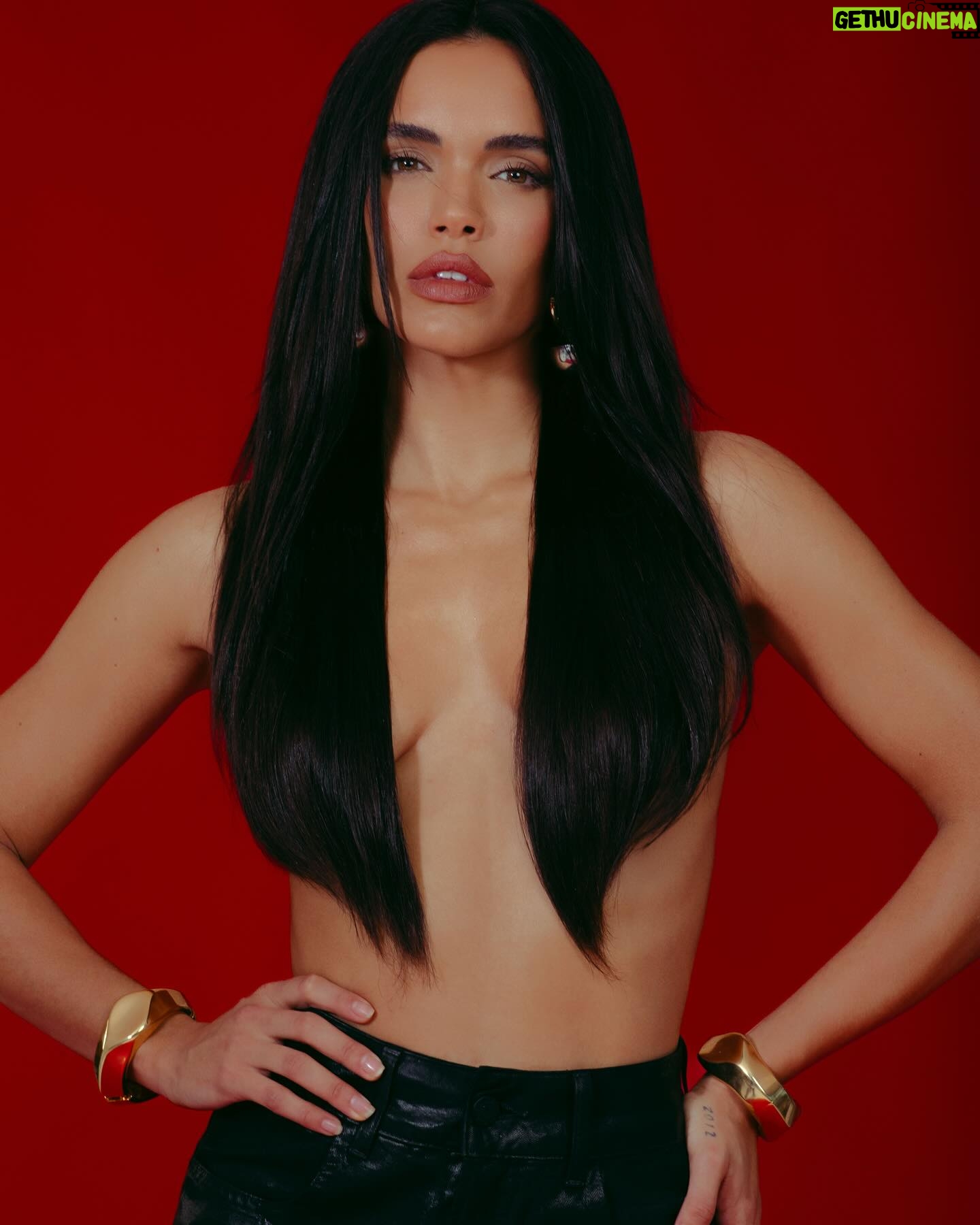 Giovana Cordeiro - 48.1K Likes - E se…? ❤️🔥
@gigdias
@walterlobato_
@rodrigoyaegashi
@mattonicomunicacao
@dani_cordeiro