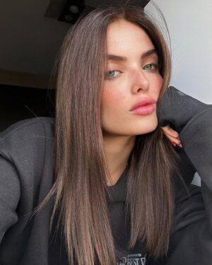 Giovanna Chaves Instagram - 🐒🐒 frio