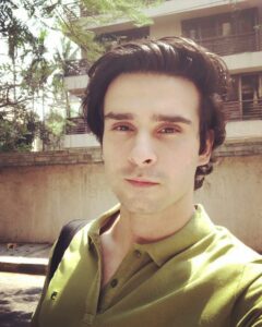 Actor Girish Kumar HD Instagram Photos and Wallpapers August 2018