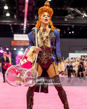 Gisèle Lullaby Instagram - Day 1 at @rupaulsdragcon was absolutely fantastic! ✨Loved meeting all the beautiful souls here, It’s an honor to be here and share this experience with all of you! Thank you 🥰

👗: @danielserrurier 
💇‍♀️: @manubrock 
Hairpiece : me
💅: @funeralfacenails 
📸: @stunnin.mag 
#dragconla #dragcon #dragqueen #drag