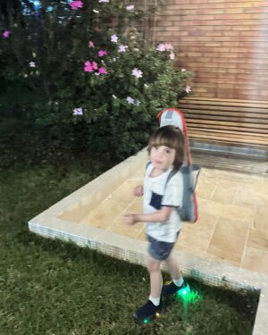 Giselle Itié Instagram - um pouquinho de mim em verso e reverso, de mí amor, lar y de la vida loooooooooooooca. vcs já viram la luna hoje?