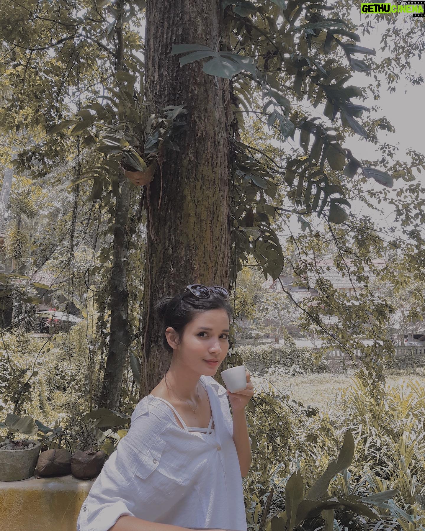 Gita Virga - 5.4K Likes - What’s the Tea? 😆