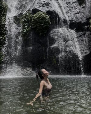 Gita Virga Instagram - Feel what’s around.