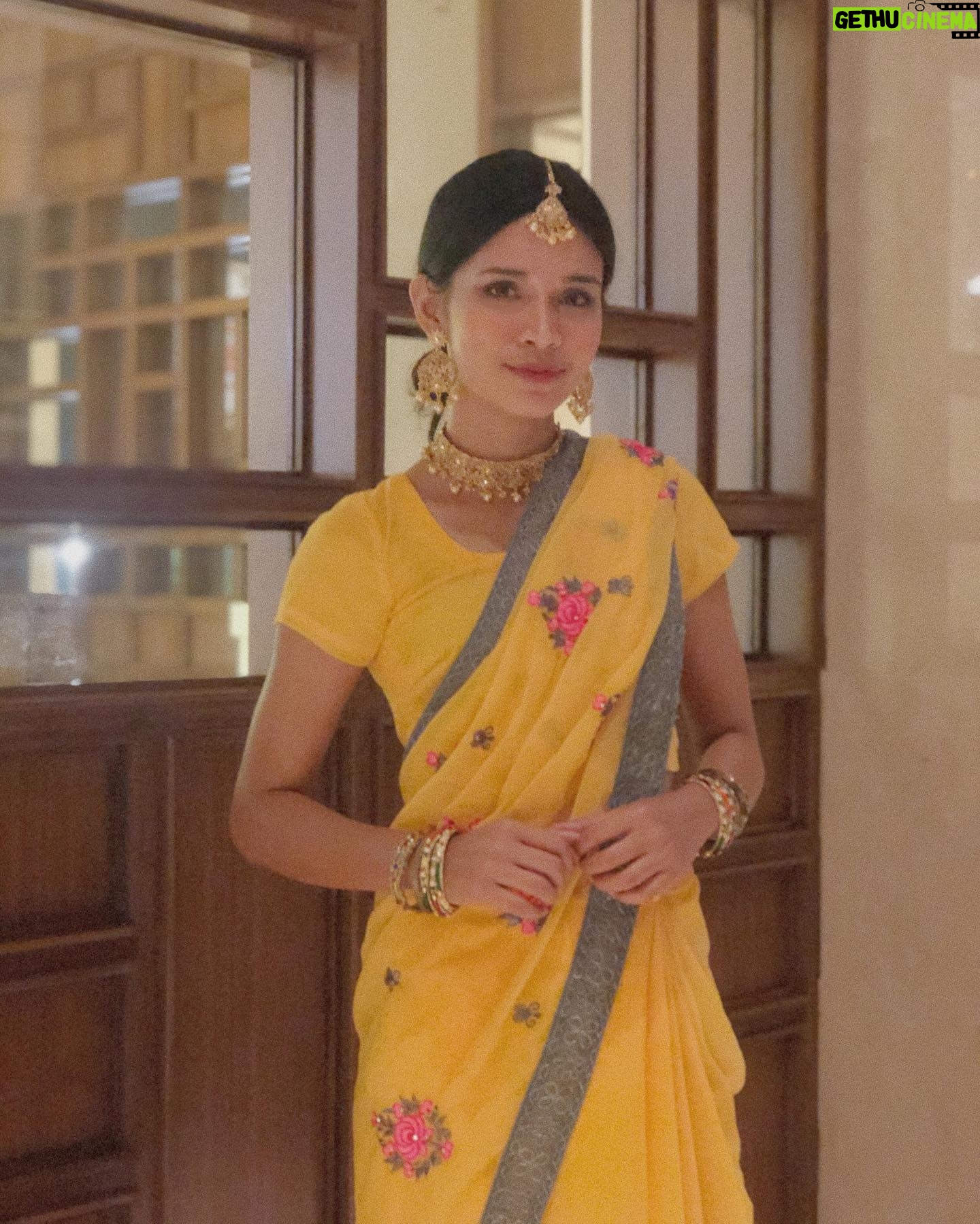 Gita Virga - 6.4K Likes - Yell-ow #diwali