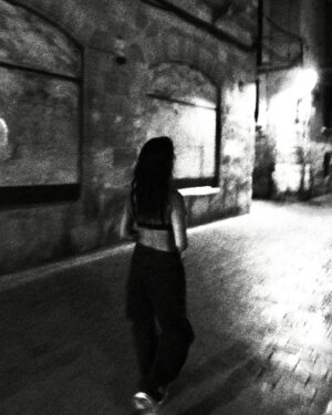 Gizem Emre Instagram - strolling through palma 🖤
