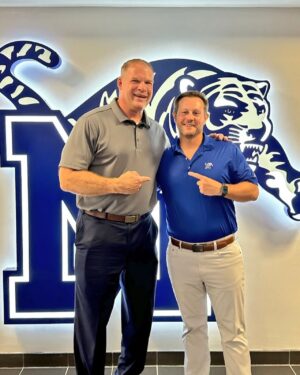 Glenn Jacobs Instagram - A big thank you to Coach Ryan Silverfield for inviting me to speak to the University of Memphis football team! Good luck to the Tigers as they pursue the @american_conf championship!