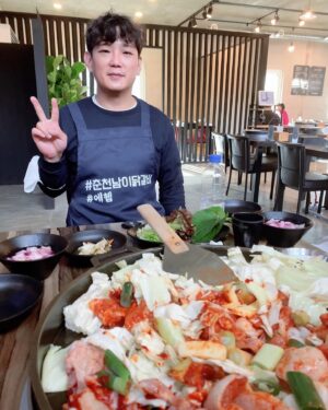 Go Gyu-pil Instagram - #춘천남이닭갈비 대박맛남