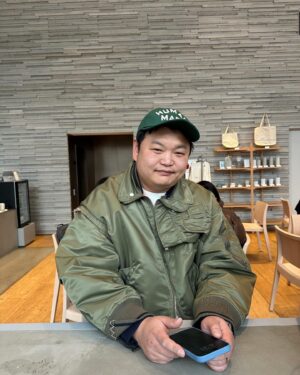 Go Gyu-pil Instagram - 두툼한 손...