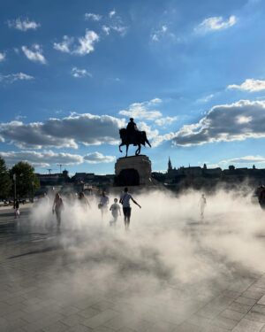 Gökçe Eyüboğlu Instagram - Budapeşte & Sziget 🎶
Kayıplarımıza🕊️ Kalanlarımıza❤️ Hayata✨🍀