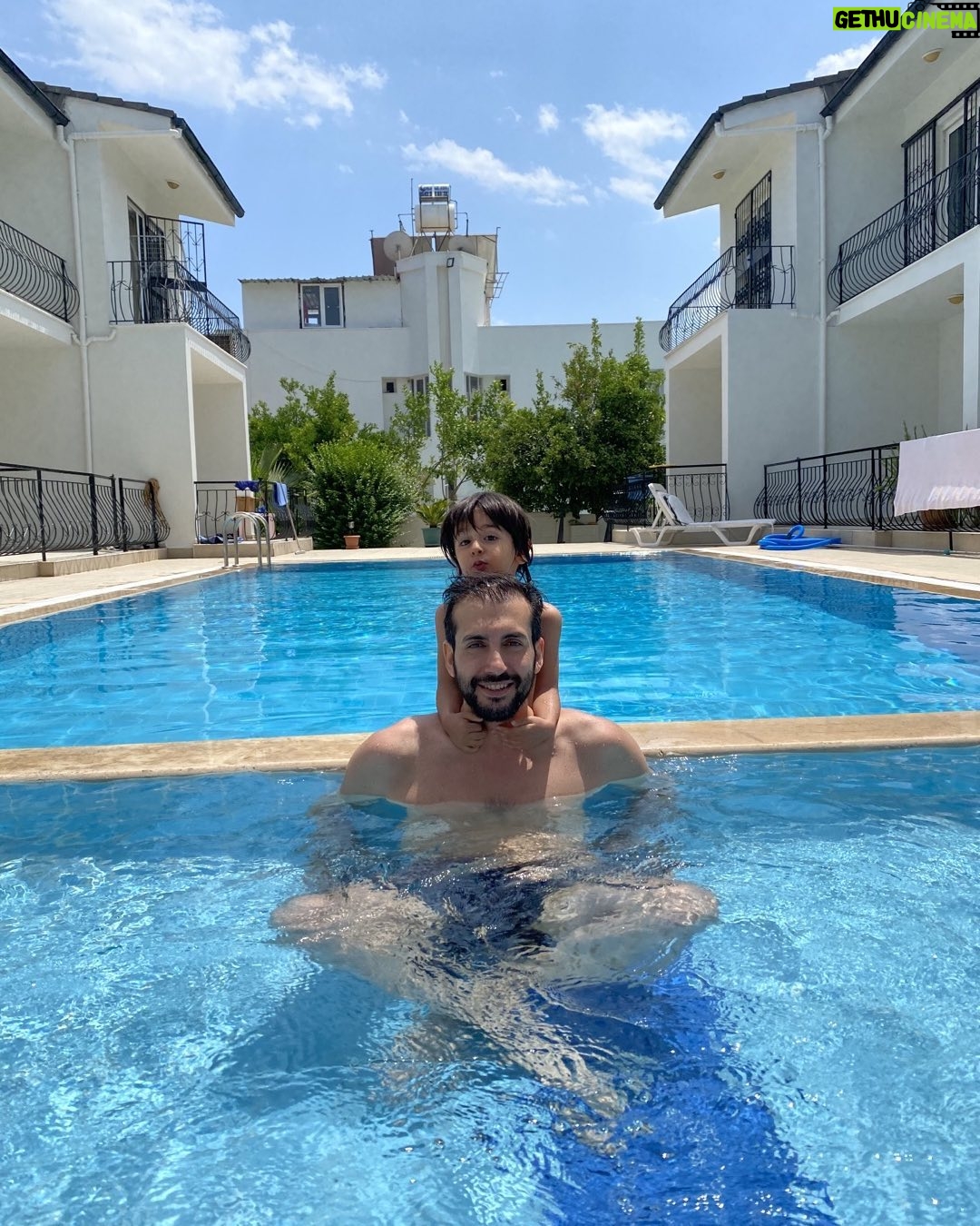 Gökhan Karacık - 2.3K Likes - Yolun yolum kardeş:)