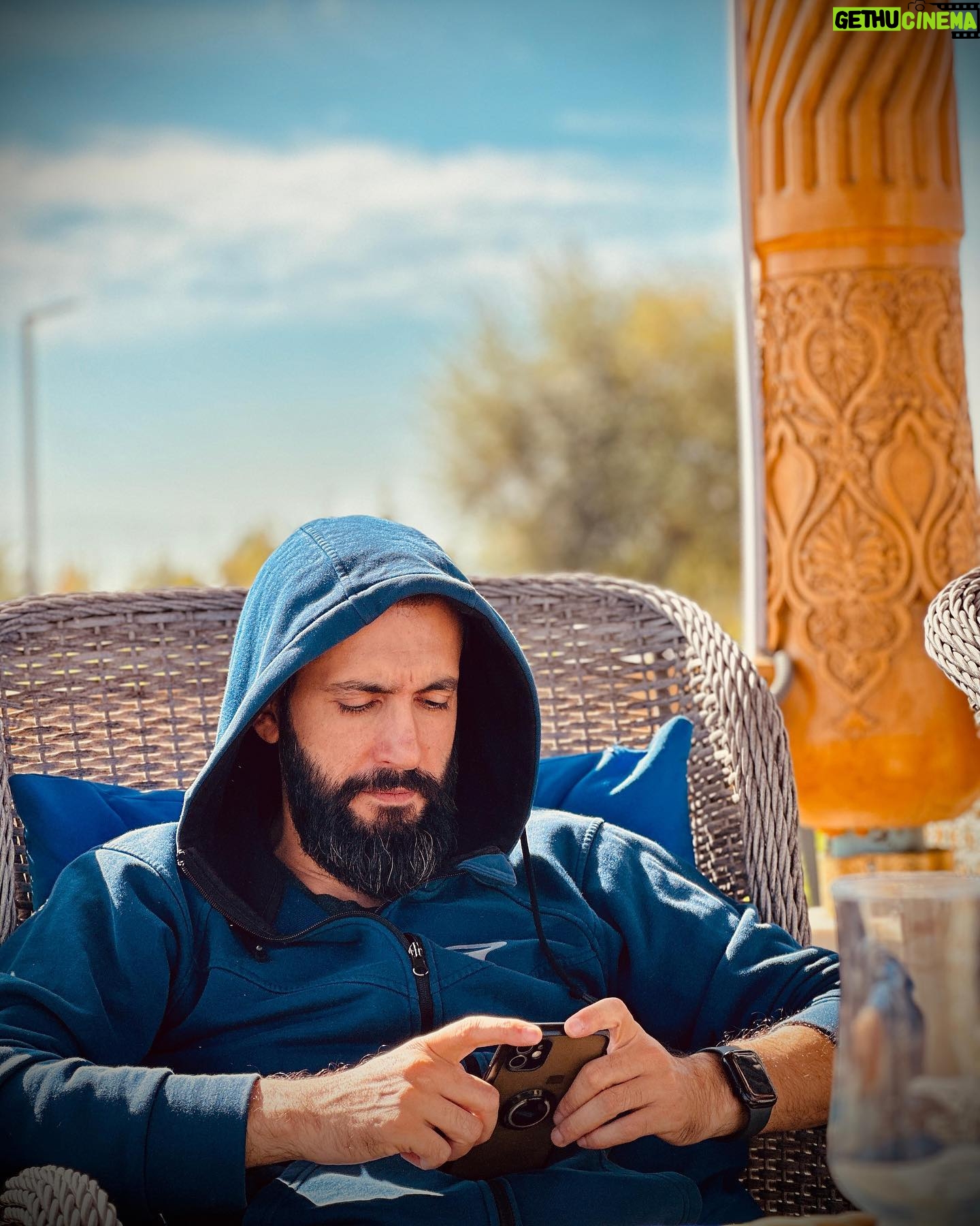 Gökhan Karacık - 3 Likes - Bi bilseler göründüğünüz gibi olmadığınızı en azından siz de rahat edersiniz:)