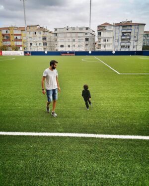 Gökhan Karacık Instagram - Survivor👨‍👩‍👧🎭