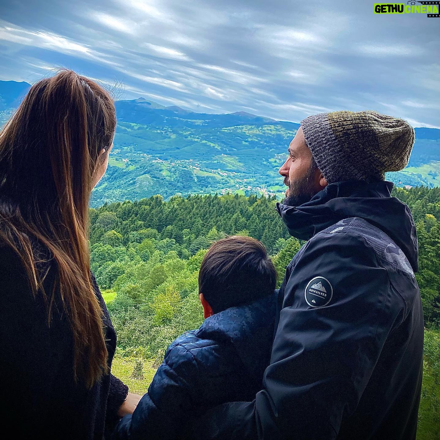 Gökhan Karacık - 2K Likes - 👨👩👦
