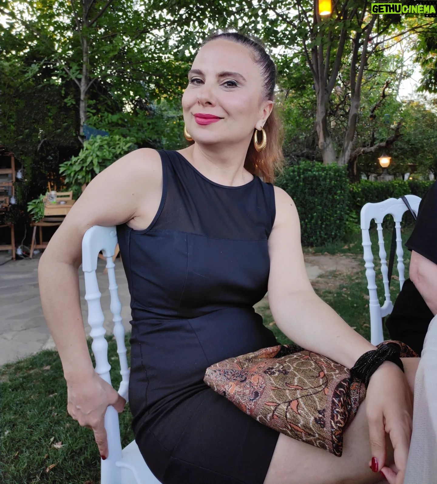 Goncagül Sunar - 2.5K Likes - Son bir kaç günden kalanlar 💖🧿🥳